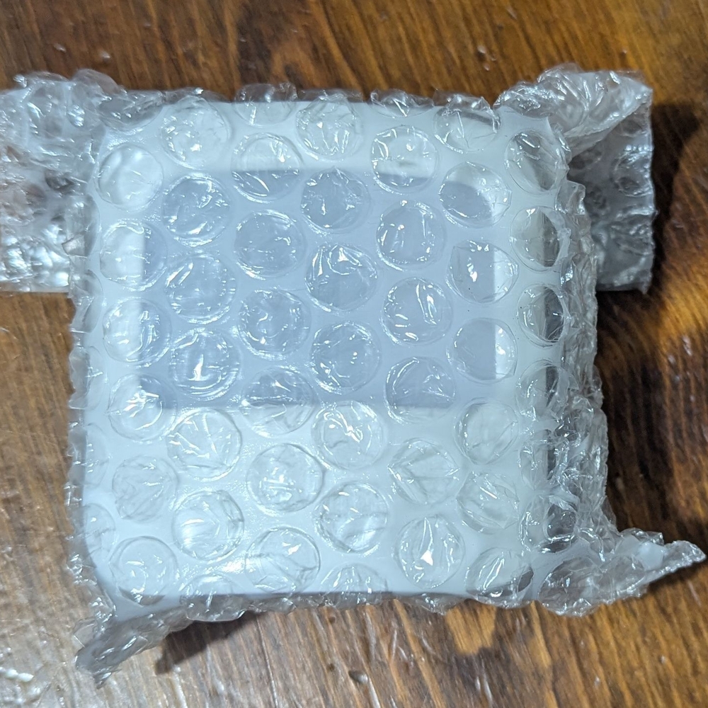 New One Vivint Light Up Motion Sensor